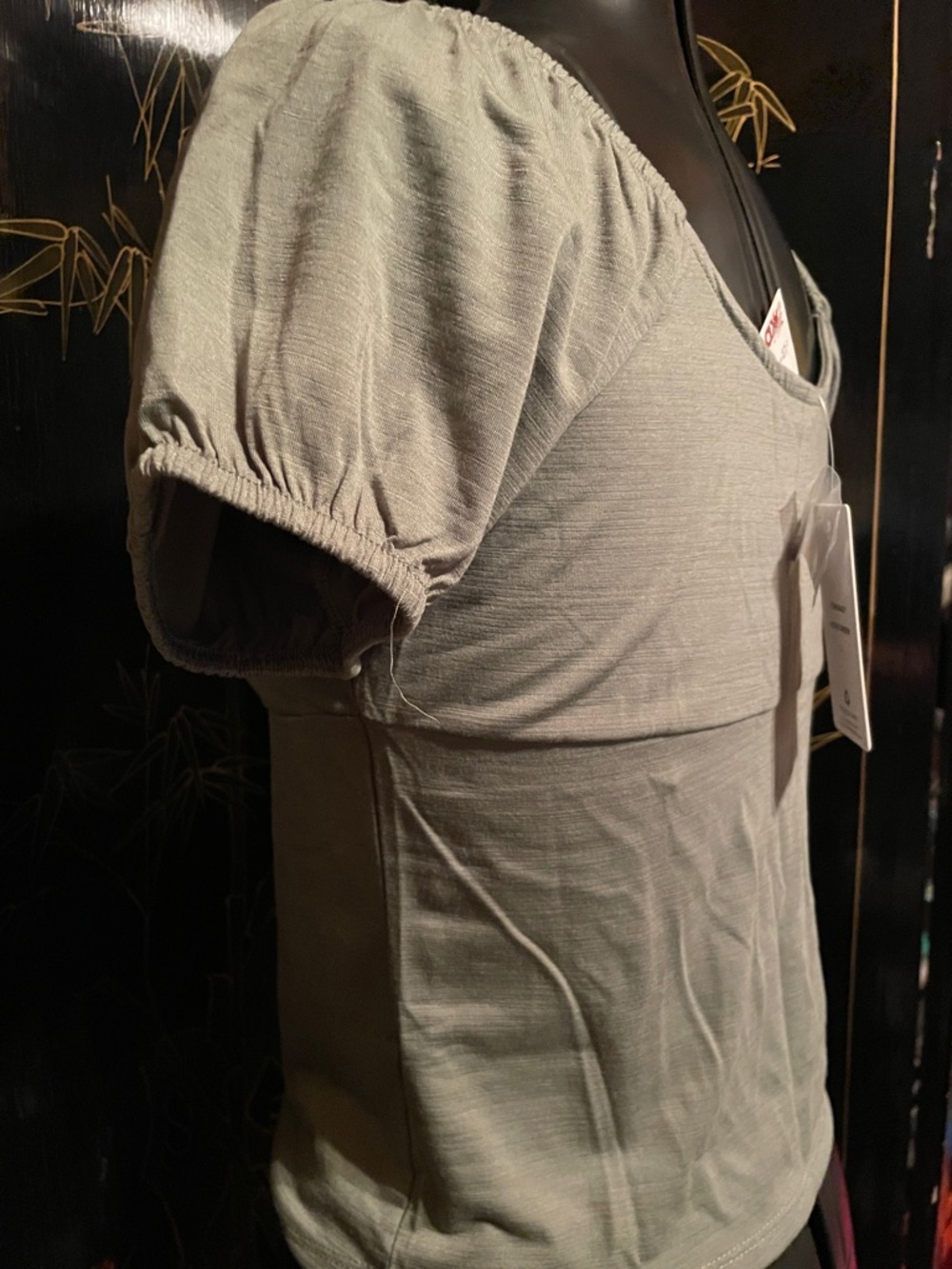 NWT Pink Rose Sage Green Short Sleeve Scoop Neck Top - Picture 5 of 6